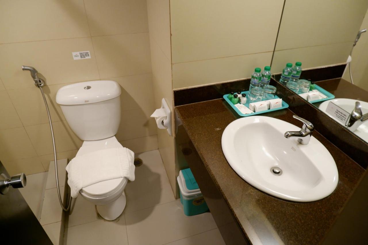 Tower Inn Makati Business Hotel Makati City Zewnętrze zdjęcie